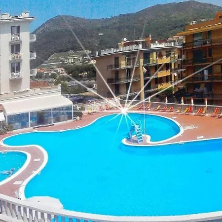 Milanomare-ampio E Comodo Piscina & Free Parking דירה